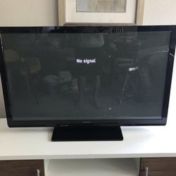 Panasonic 42” Excellent TV!