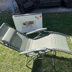 Bed Bath & Beyond Ultimate Relaxer Chaise Lounge Chair
