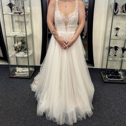 Wedding Dress - Never Worn