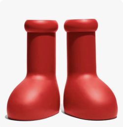 Selling big red boots cheap brand new