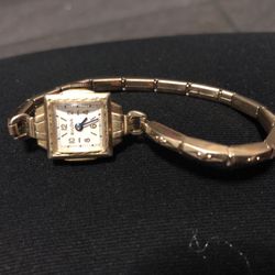 Antique  Bulova Ladies 10k Rolled Gold Plate Watch
