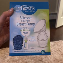 Dr. Brown's Silicone One-Piece Breast Pump Breast Milk Catcher & Travel  Bag, 4oz Anti-Colic Options+ Baby Bottle, Level 1 Nipple & Travel Lid for  Sale in Rahway, NJ - OfferUp