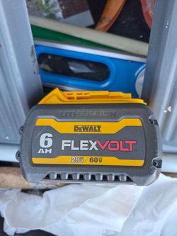 DEWALT  FLEX VOLT BATTERY  6 AH