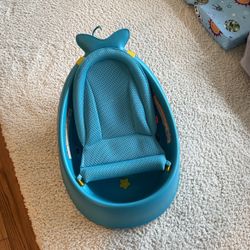 Baby Whale Bathtub 