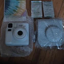 Fujifilm Instax Mini SE  new