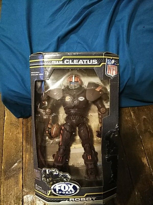 Team cleatus browns robot action figure ..