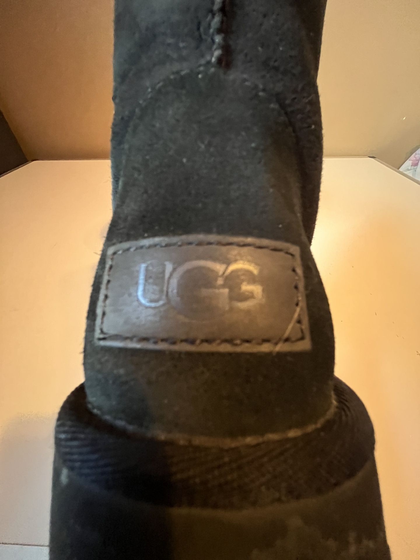 Black Size 7 Ugg Boots