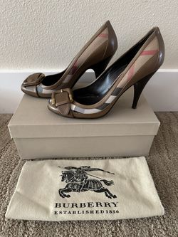 Burberry Heels - Size 38.5