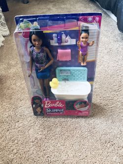 2 dolls
