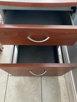 Side cabinet desk