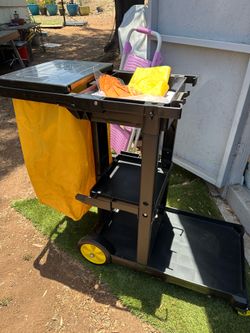 Carrito de limpieza