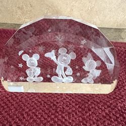 Disney 3D Mickey And Minnie Mouse Fireworks Glass Dome Paperweight 