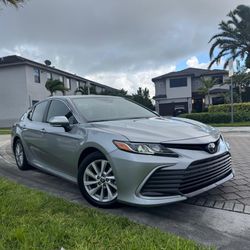 2022 Toyota Camry LE