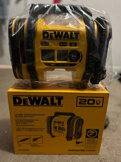 DEWALT 20V Max Cordless Air Inflator DCC020IB