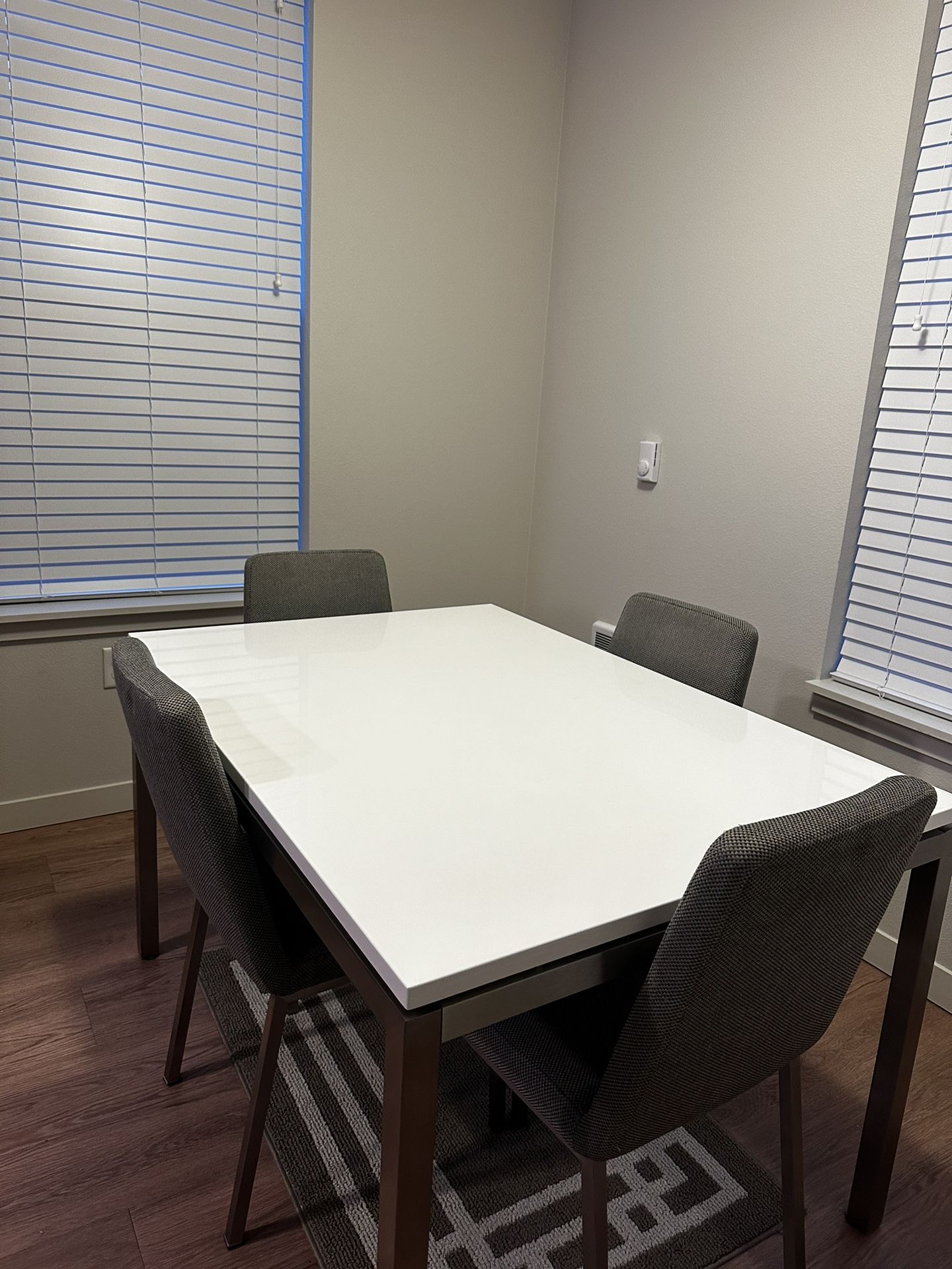 dining table and 4 chairs