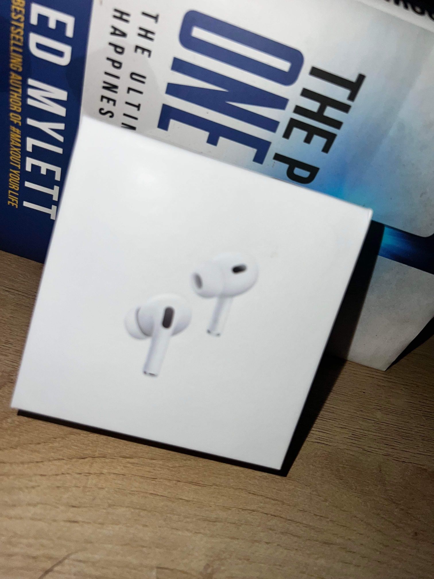 AIR PODS PRO 2nd Gen MAG SAFE CHARGING CASE