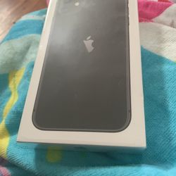 Brand New iPhone 11 Never used !! 