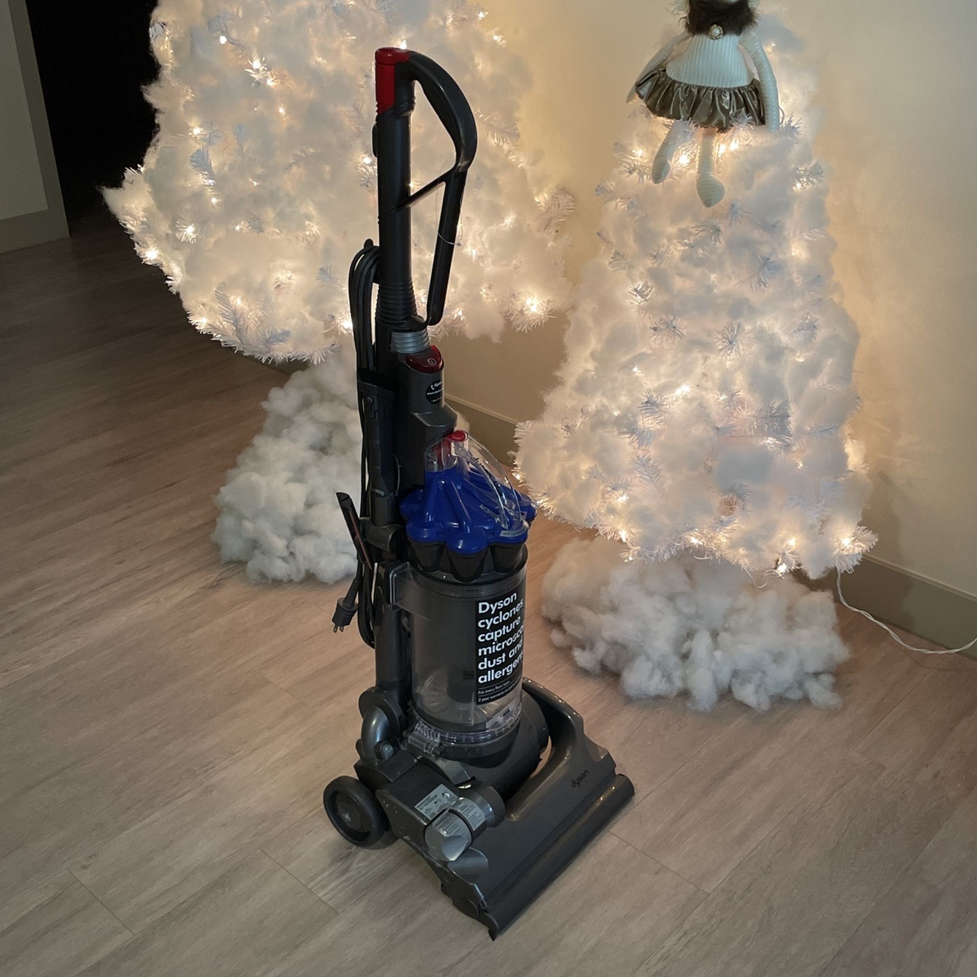 Dyson Cyclone Upright Vacuum Cleaner