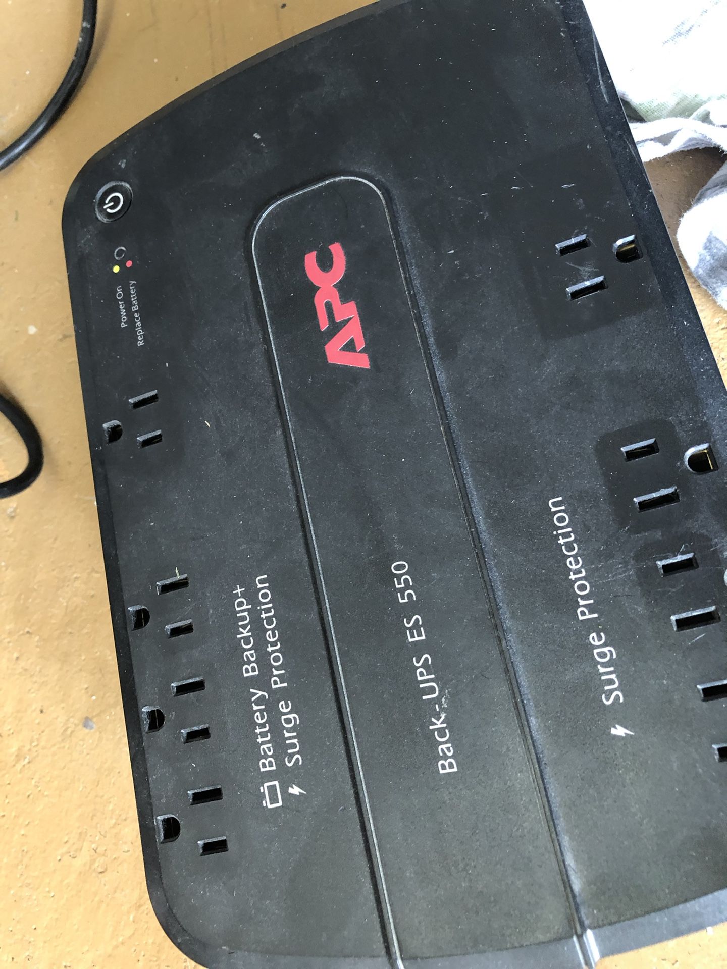 APC BE550G Back-UPS ES 550 330W Uninterruptable Power Supply