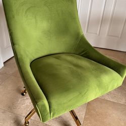 Beautiful And Comfortable Desk Chair