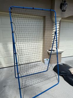 Volleyball rebounder