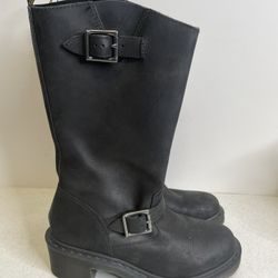 Dr. Martens Rowena Boots