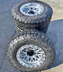 π¨πNEW LOOK RIMS and used tireβs Bfgoodrich