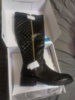 Woman boots