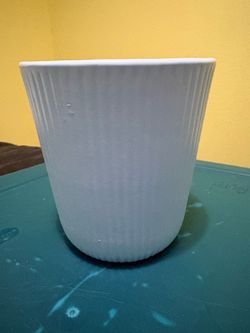 Small Glossy White Textured Planter Pot