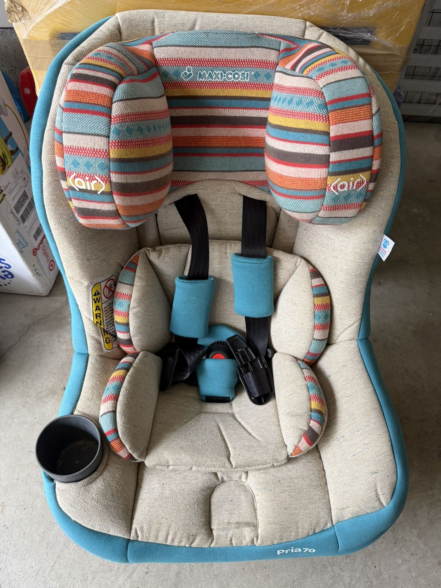 Maxi COSI Pria Max 3 in 1 Convertible Car Seat, Infant to Toddler Car Seat,  ClipQuick Magnetic Chest Clip, Quick Install Latch, Machine Washable Cover