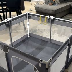 Child's playpen