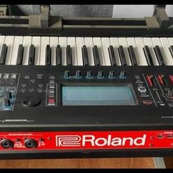 ROLAND FANTOM KEYBOARD