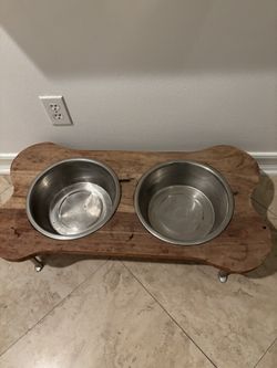 Large Dog Real Wood Feeding Station