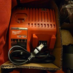M12 and M18 12-Volt/18-Volt Lithium-Ion Multi-Voltage Battery Charger