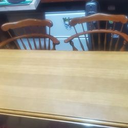 Vintage Dining Room/ Kitchen Table Set