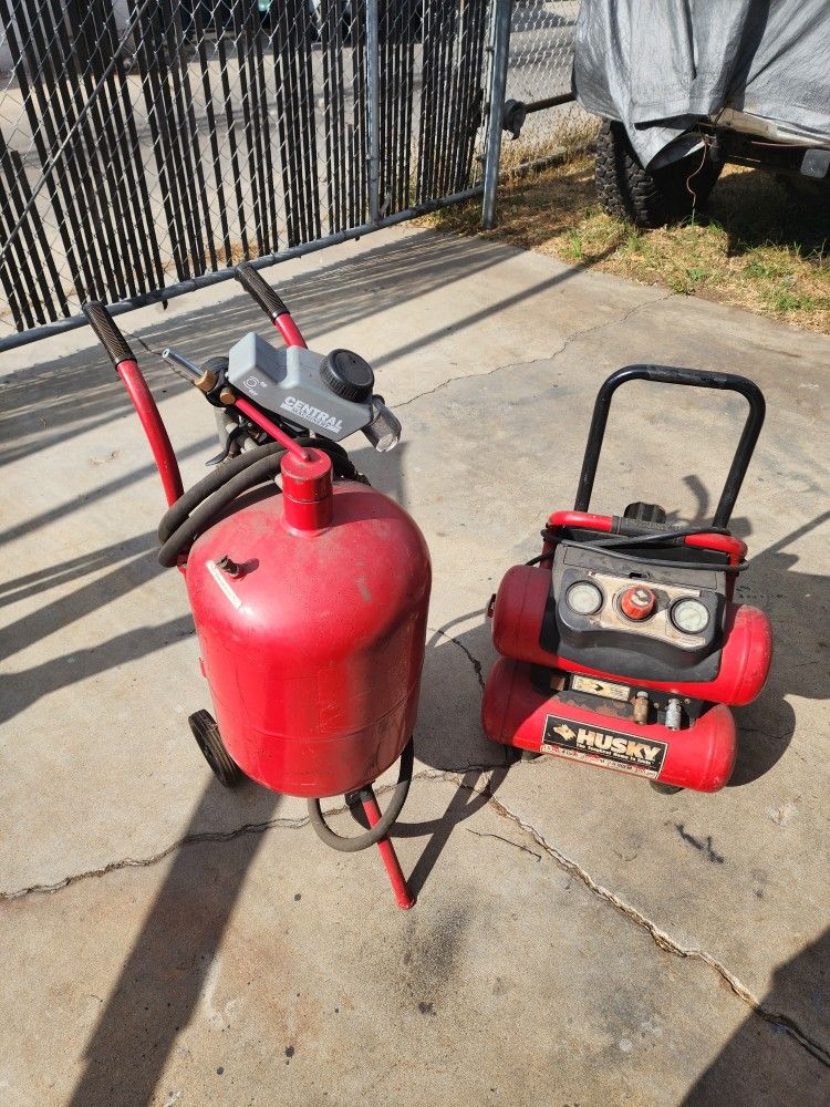 Sand Blaster and Portable Air Tank