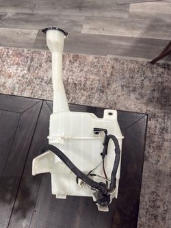 Windshield Washer Fluid Reservoir Tank Assembly 2007-2011 Camry
