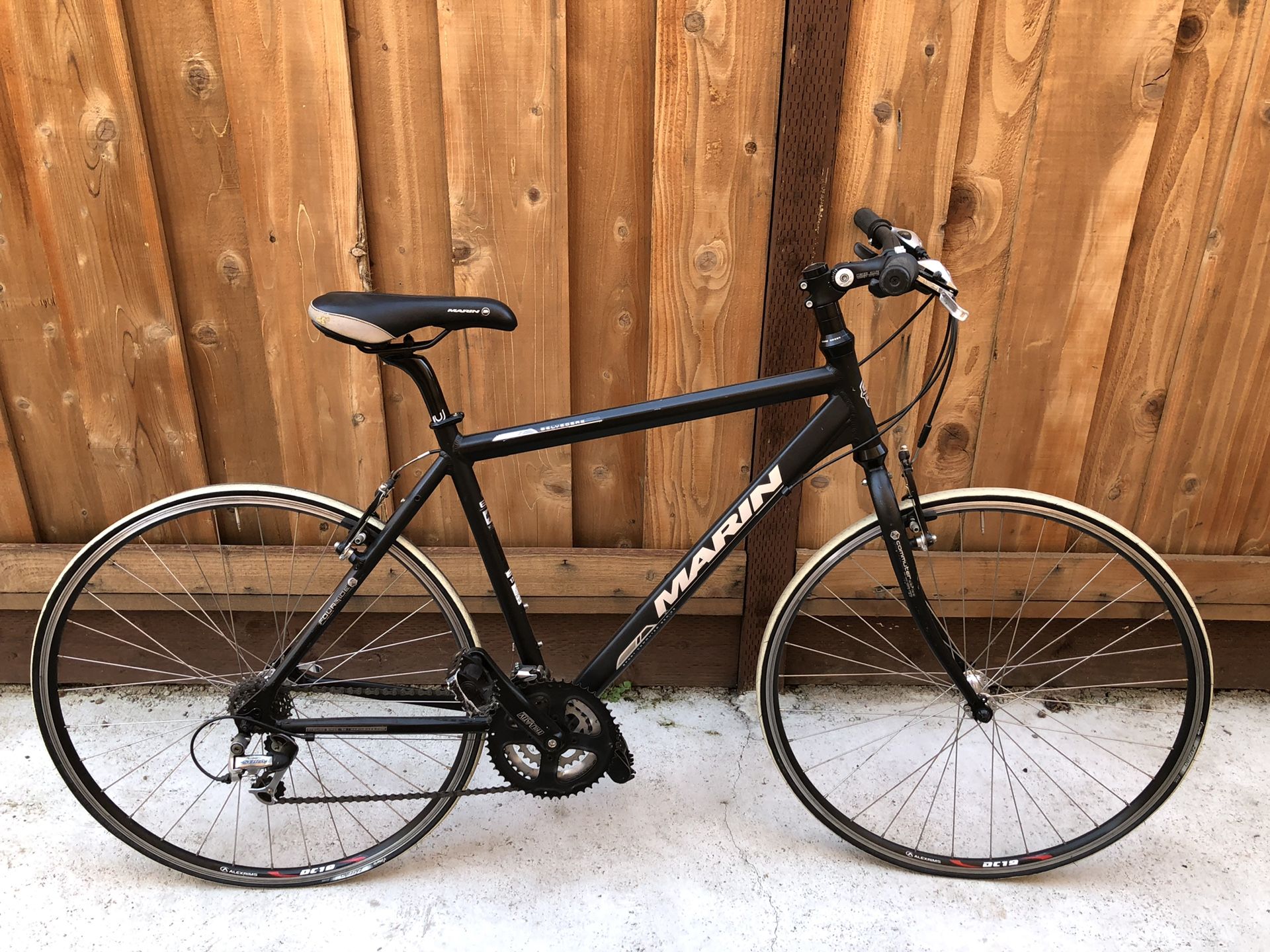 Marin Belvedere Commuter Hybrid Bike