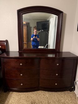 6 Dresser with Mirror