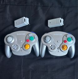 Official Nintendo GameCube WaveBird Wireless Controllers with recievers included