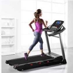 ProForm Premier 1300 Treadmill for Sale in Los Angeles CA OfferUp