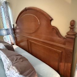 Lexington Victorian Style King Size Bedroom Set