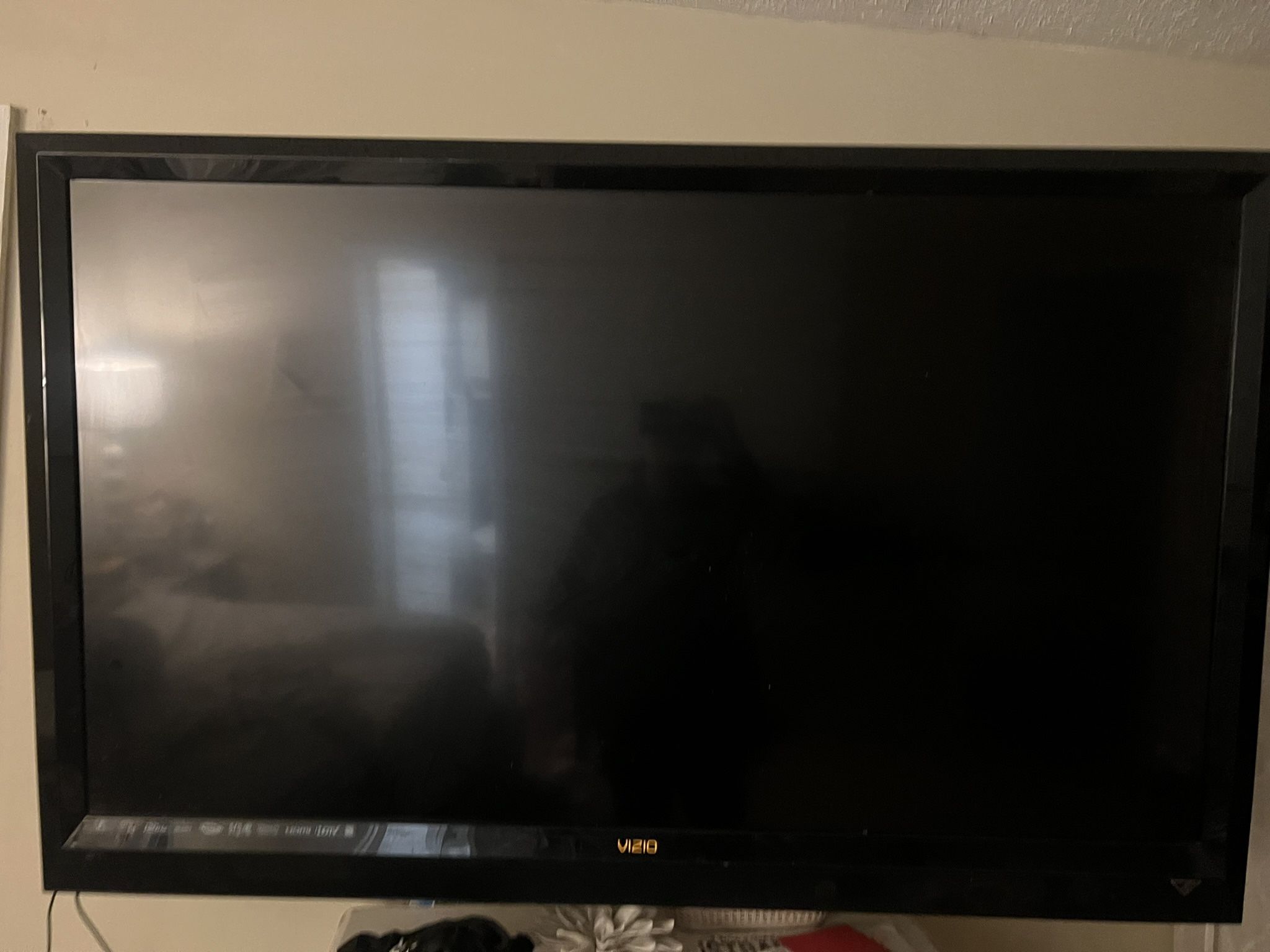 55in Vizio With Mount