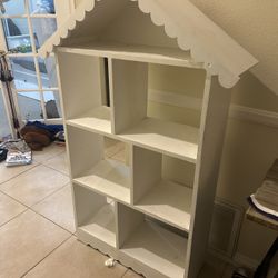 Dollhouse bookshelf