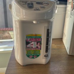 ZOJIRUSHI LARGE CAPACITY 4 LITER HOT WATER KETTLE MODEL CD-DEC40. Made In Japan