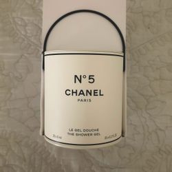 Chanel N°5 The Shower Gel – Luxurious Perfumed Body Wash, New & Authentic