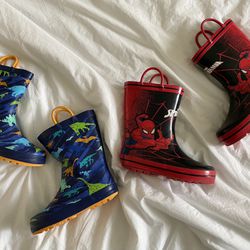 Boys Rain boots Size 11/12 