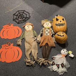 Holloween Pumpkin light and Scarecrow