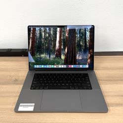 16 Inch MacBook Pro M1 Pro 10 Core*32GB RAM*500GB SSD 
