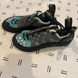La SPORTIVA Tarantulace Climbing Shoes Women’s EUR 36.5